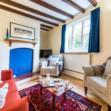 לאדלו Pass The Keys Cosy 2 Bedroom Victorian Cottage מראה חיצוני תמונה