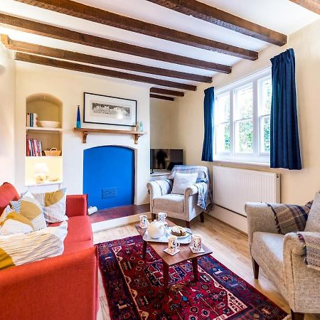 לאדלו Pass The Keys Cosy 2 Bedroom Victorian Cottage מראה חיצוני תמונה