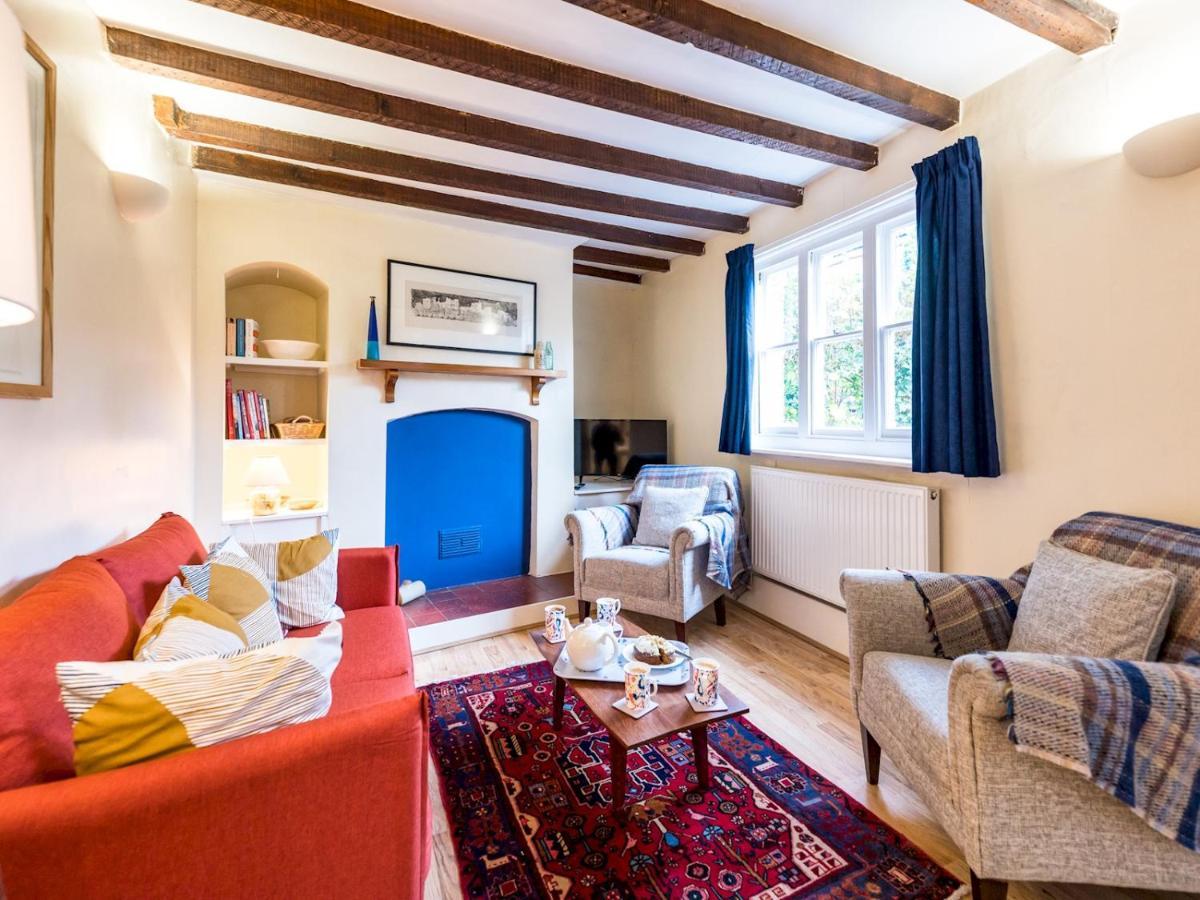 לאדלו Pass The Keys Cosy 2 Bedroom Victorian Cottage מראה חיצוני תמונה